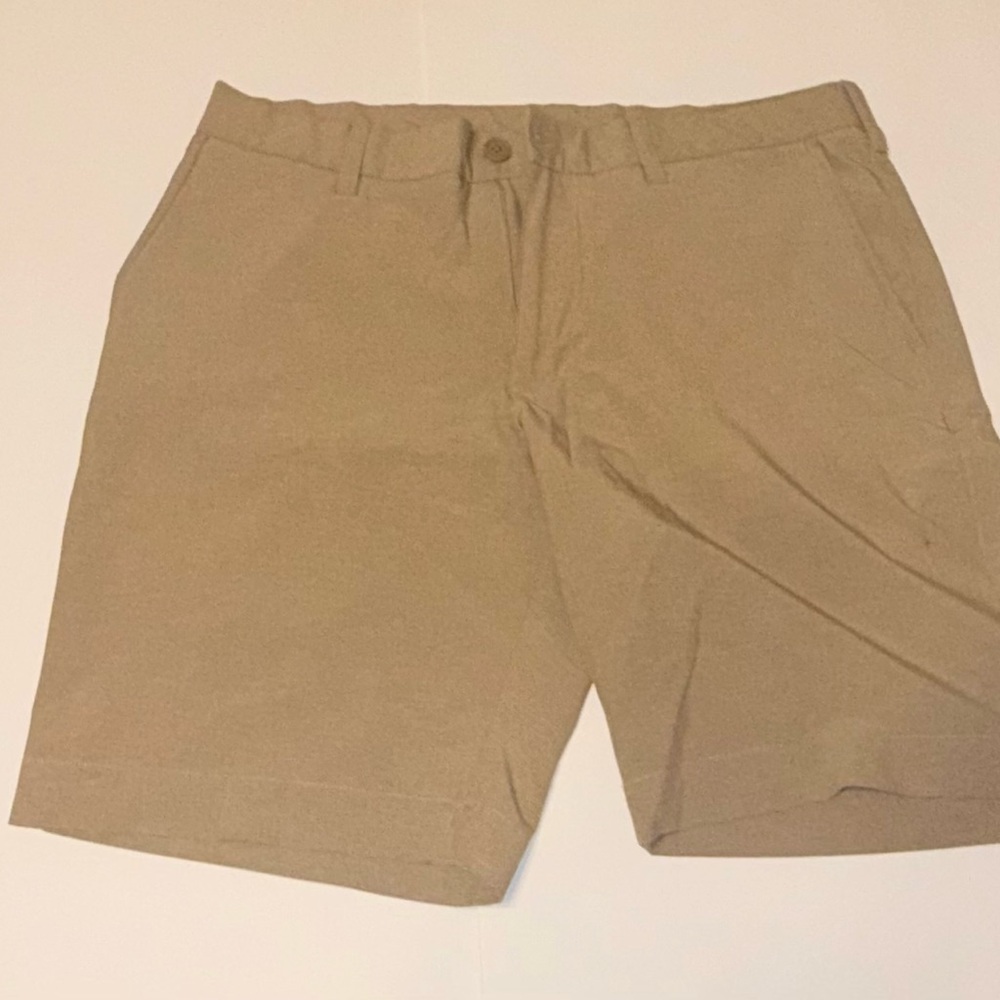 Roundtree & Yorke Performance Shorts Mens 34 Khaki Stretch Golf Casual